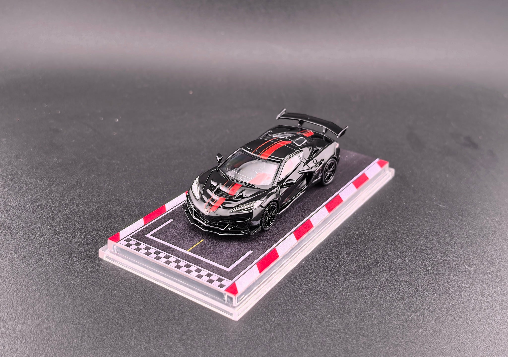 Fine Works 64 1/64 Corvette C8 ZR1 Diecast model