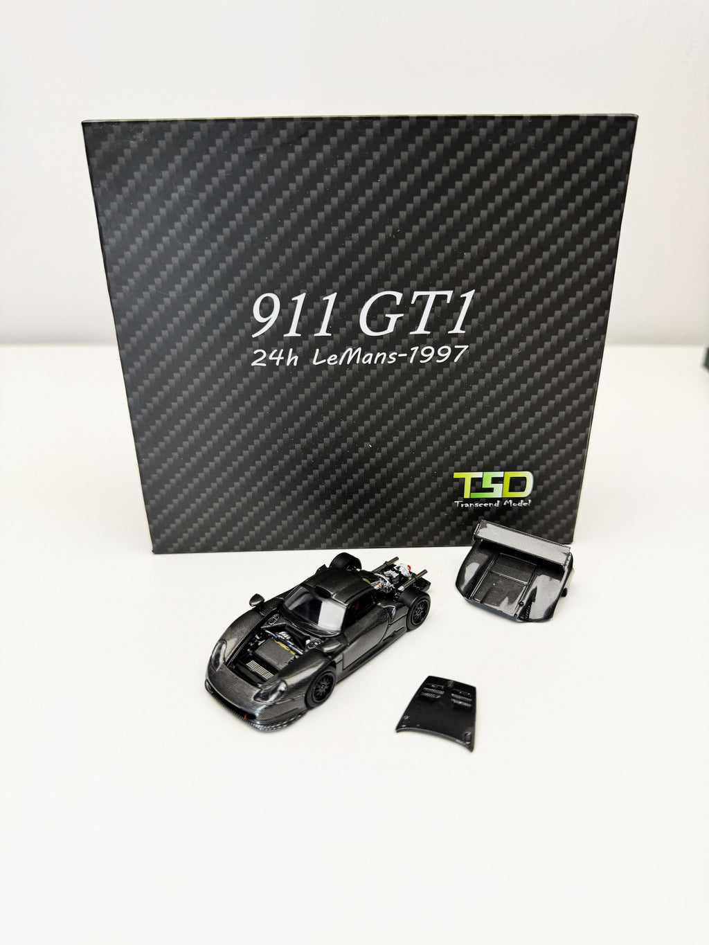 Transcend model 1:64 Porsche 911 GT1 24h LeMans 1997 Black Carbon Fiber Texture