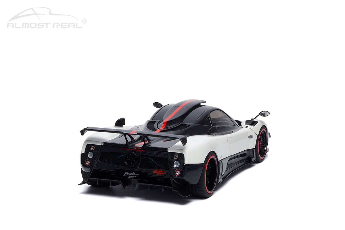 Pagani Zonda Cinque Coupe - 2009 - Special Edition 1/18