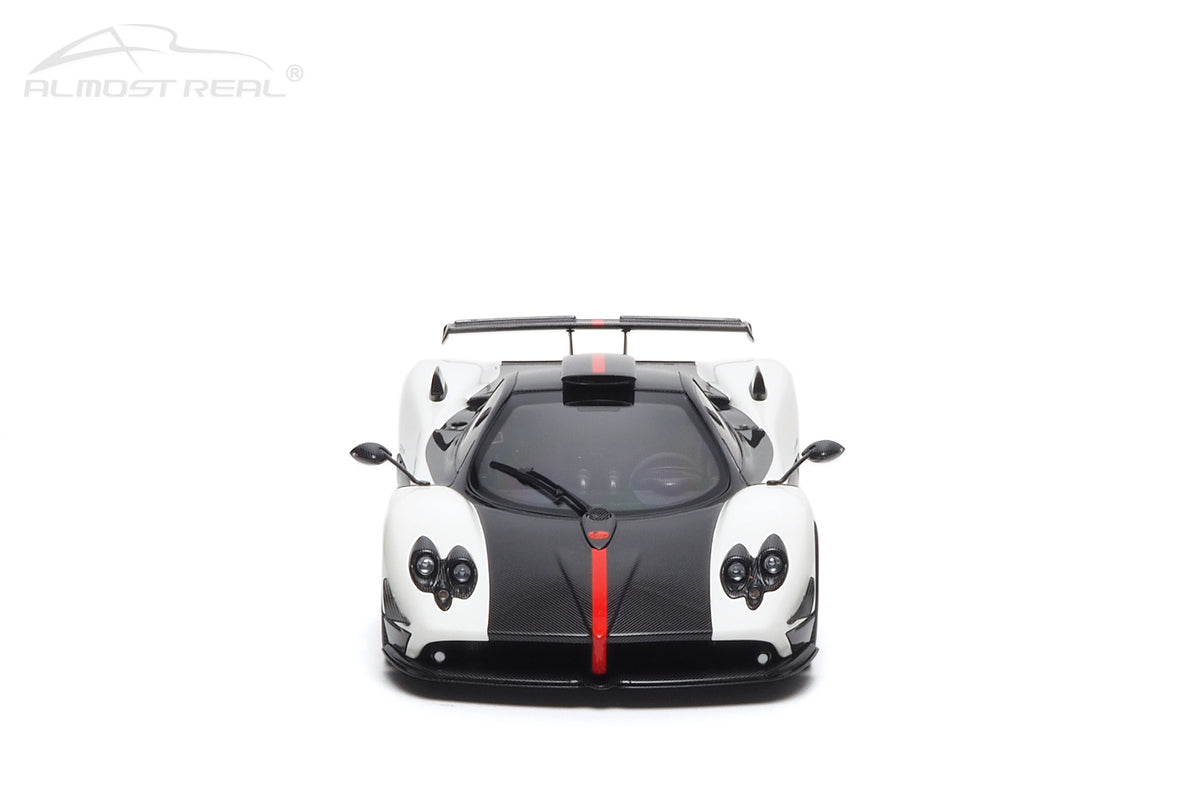 Pagani Zonda Cinque Coupe - 2009 - Special Edition 1/18