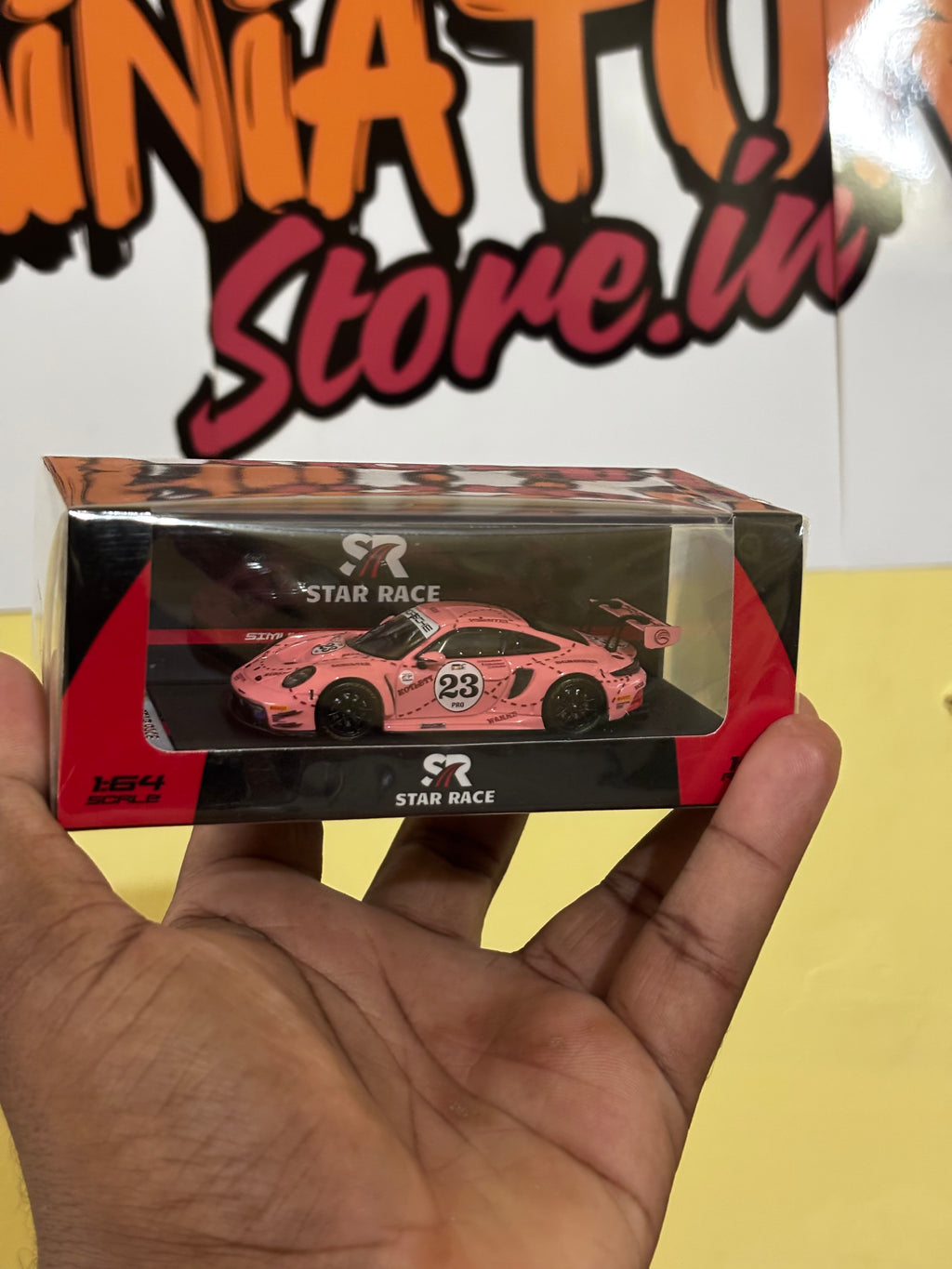 Star Race 1:64 Porsche 911 GT3 Pink Pig Livery
