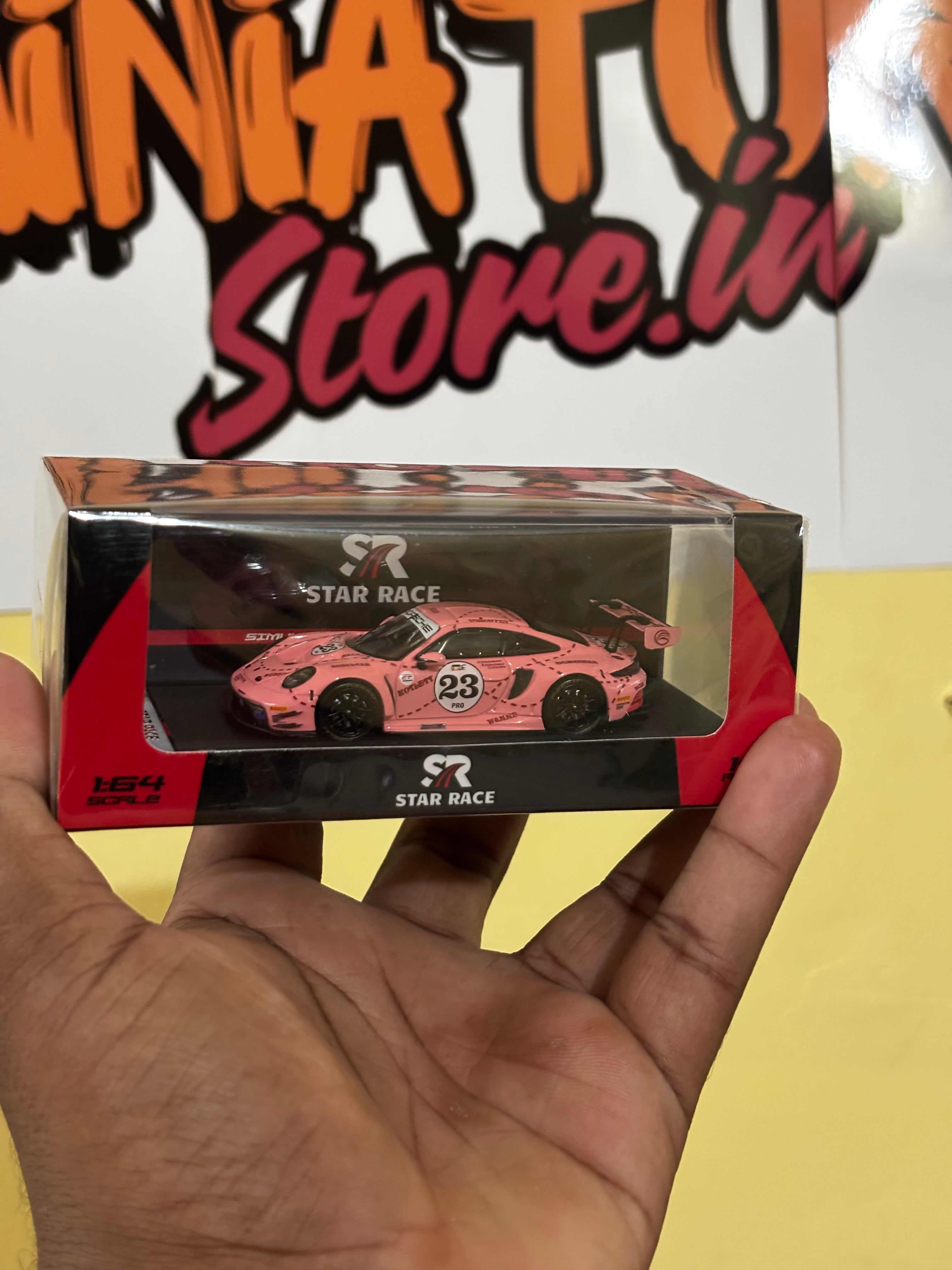 Star Race 1:64 Porsche 911 GT3 Pink Pig Livery