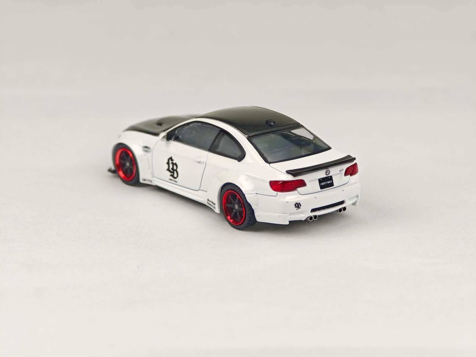 Fine Model 1/64  LB Modified BMW M3 E92
