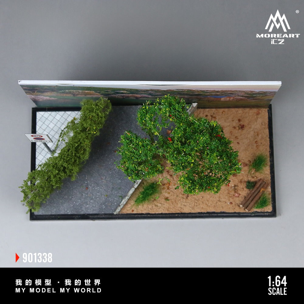 MoreArt 1:64 Scenic miniature scene of rural hill road