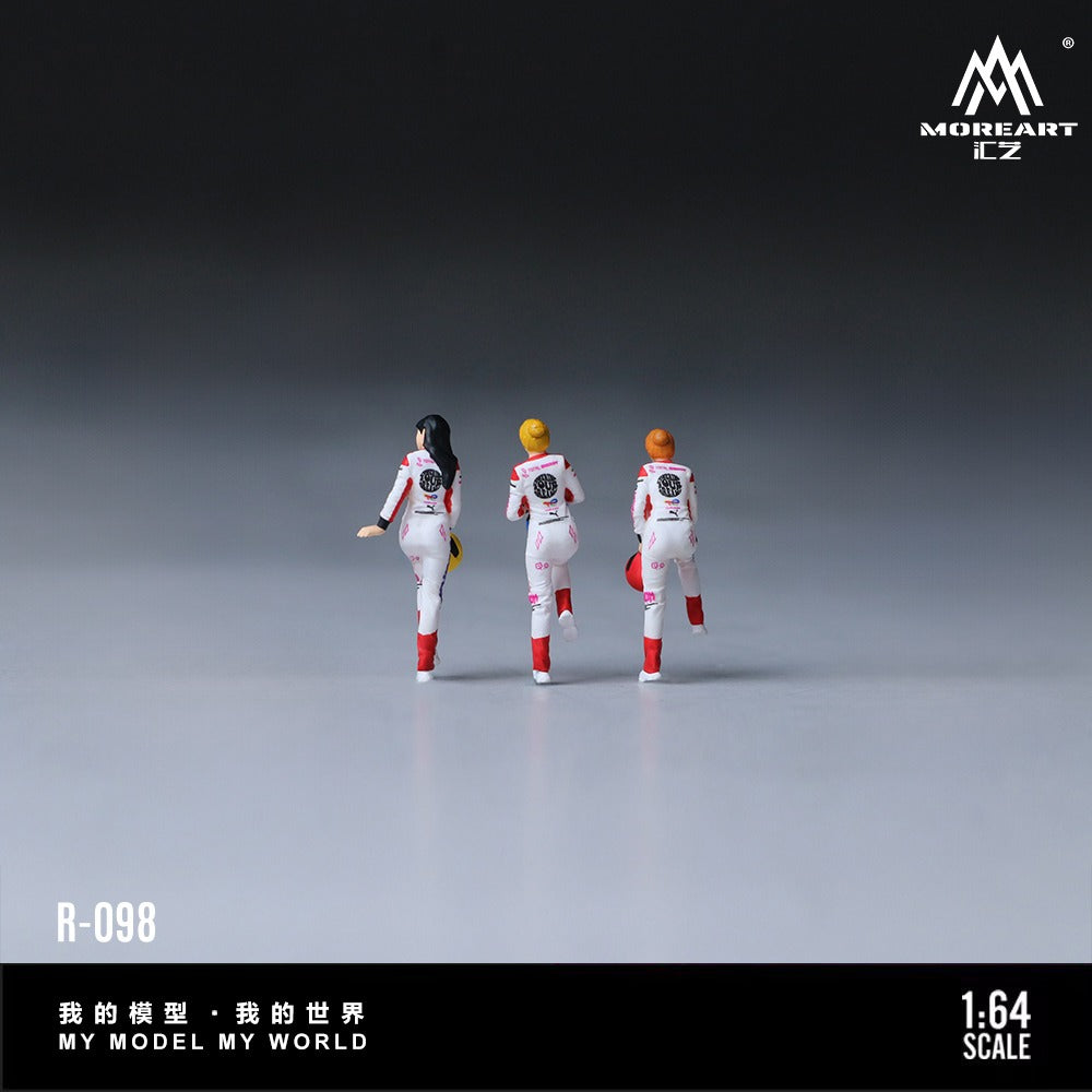 MoreArt 1:64 Iron Maiden Racing Driver Doll Set - Realistic Resin Model