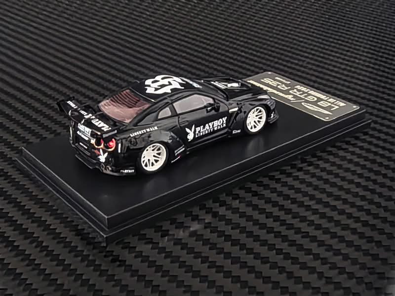 MC Glossy Black/PLAYBOY Livery