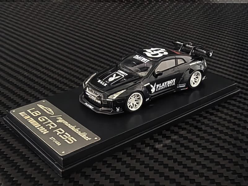 MC Glossy Black/PLAYBOY Livery
