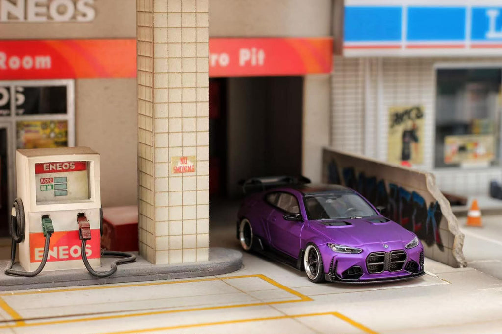 Street Weapon 1:64 BMW G82 M4 Widebody Modified Diecast Model.