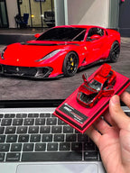 GLAMCRAFT 1/64 812C Full Open Diecast Model.