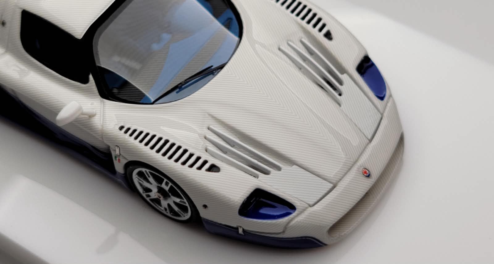 YM Model 1/64 Maserati MC12 Stradale Resin Model