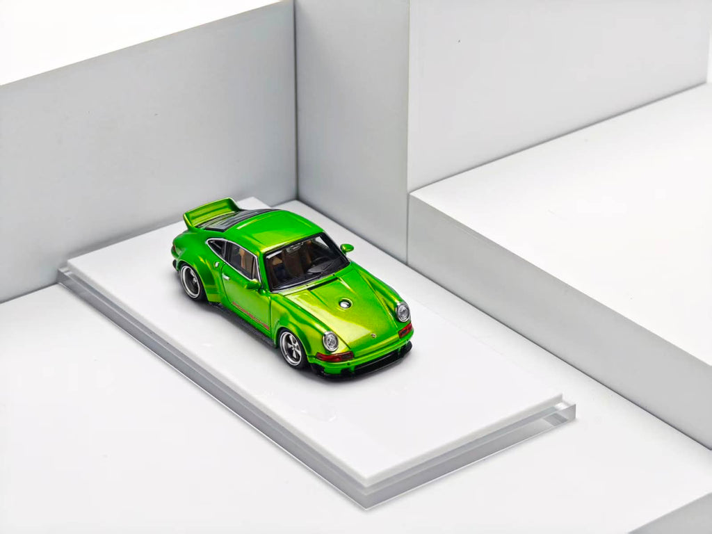 Zincit Model 1/64 Singer DLS Diecast Model.