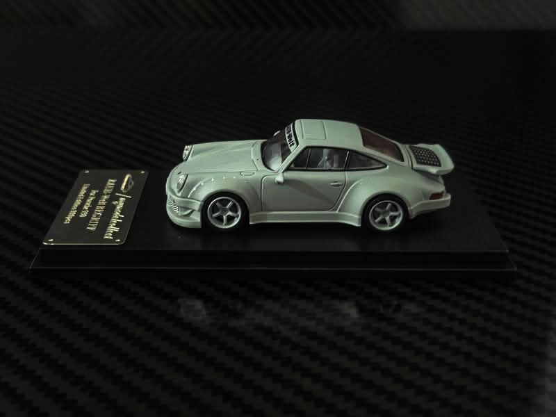 MC 1/64 RWB930 Whalewing Version Gray Livery