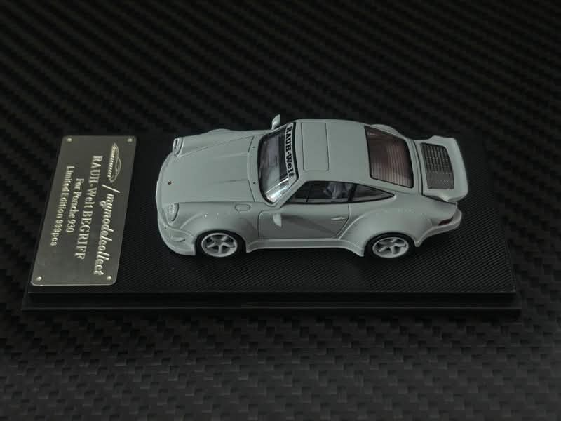 MC 1/64 RWB930 Whalewing Version Gray Livery
