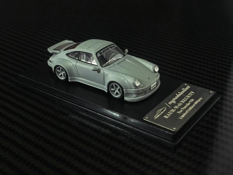 MC 1/64 RWB930 Whalewing Version Gray Livery