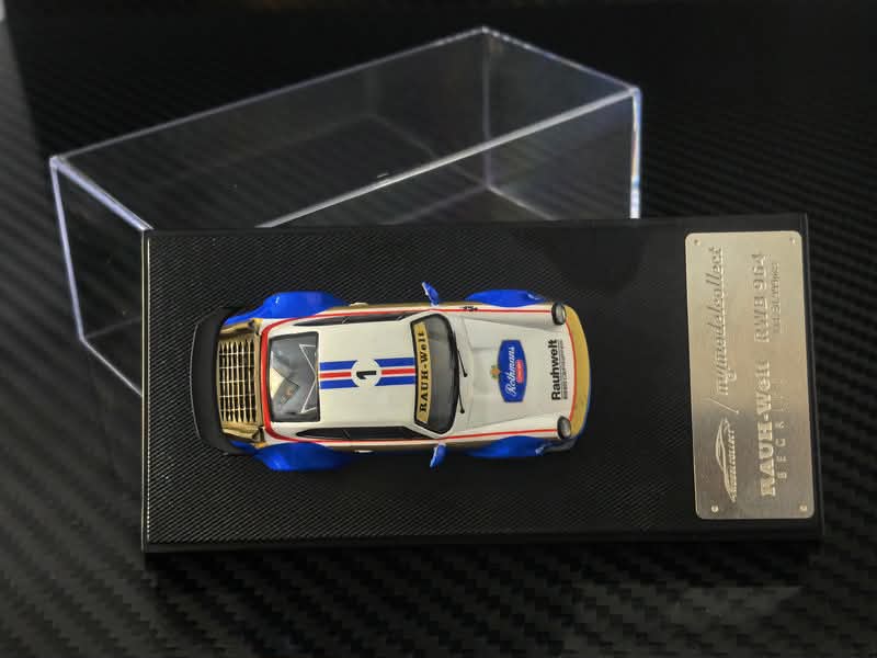 MC 1/64 RWB964 High Wing Rothmans White/BlueLivery