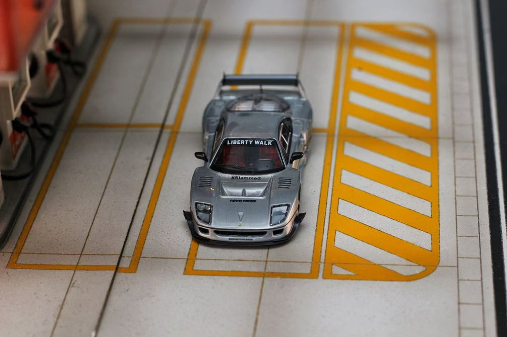 GHOST PLAYER 1:64 LBWK F40 Varnish Version