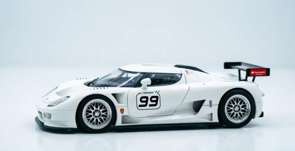 Autobots model 1/64 Koenigsegg CCGT Diecast Model.