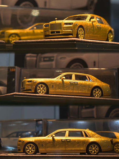 BANANA 1:64 Phantom EWB Version Diecast Model.