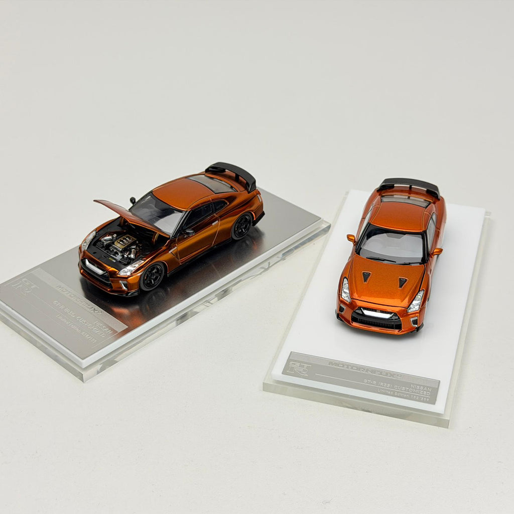MOTORHELIX 1/64 GT-R(R35]  2021 Diecast Model.
