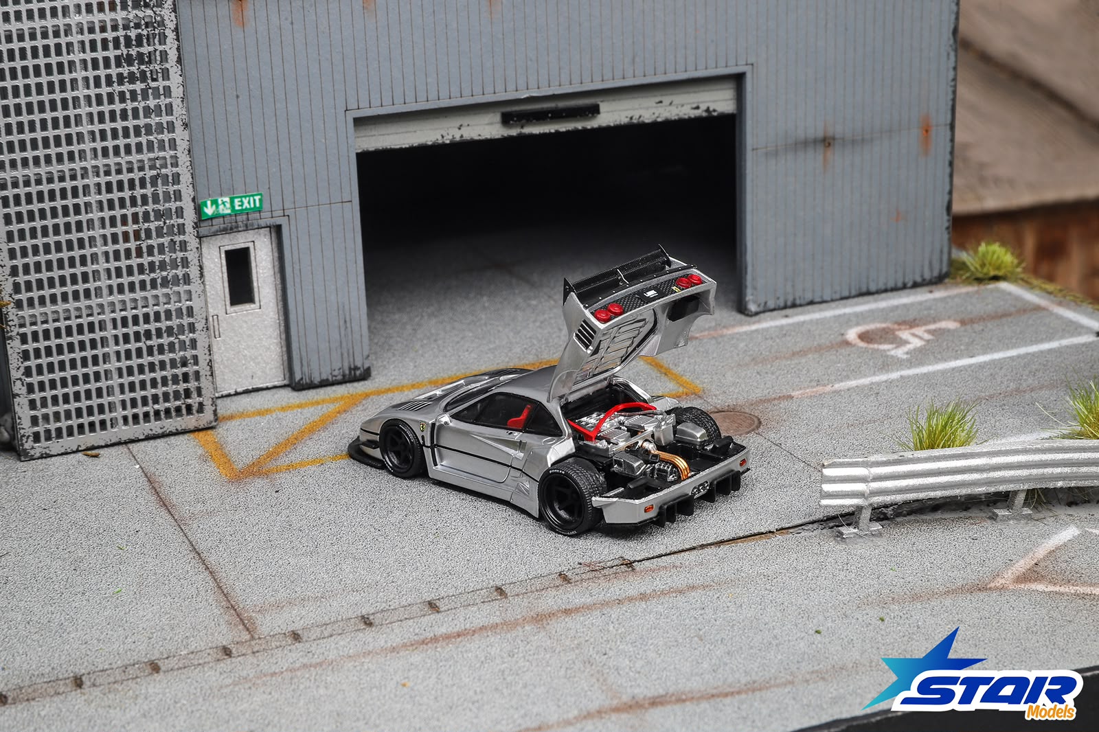 Star Models 1:64 Supercar F40 LB-Works Wide-Body Modified Diecast Model.