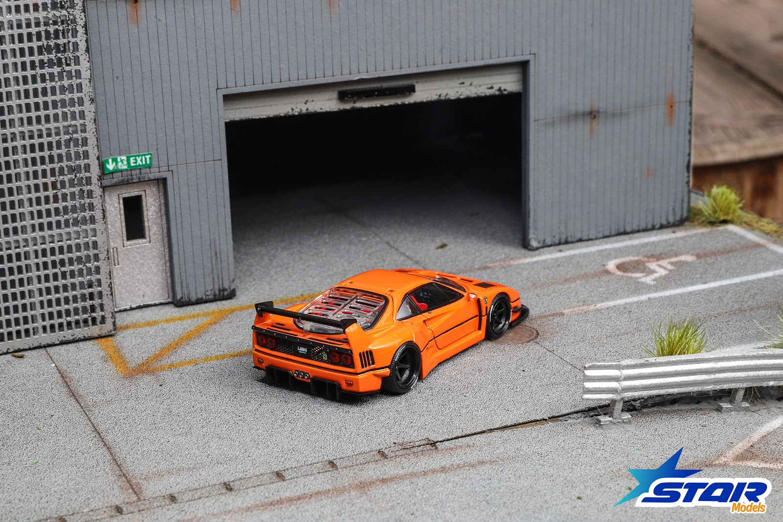 Star Models 1:64 Supercar F40 LB-Works Wide-Body Modified Diecast Model.