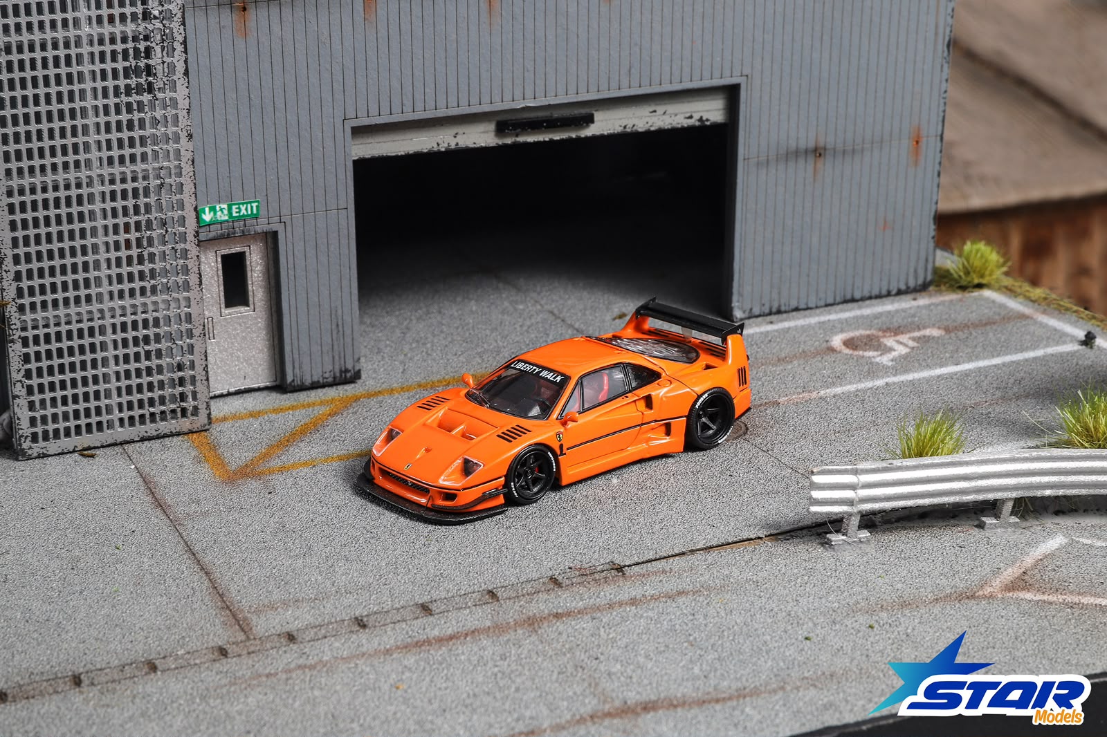 Star Models 1:64 Supercar F40 LB-Works Wide-Body Modified Diecast Model.