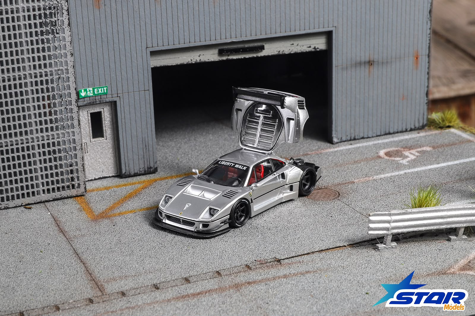 Star Models 1:64 Supercar F40 LB-Works Wide-Body Modified Diecast Model.