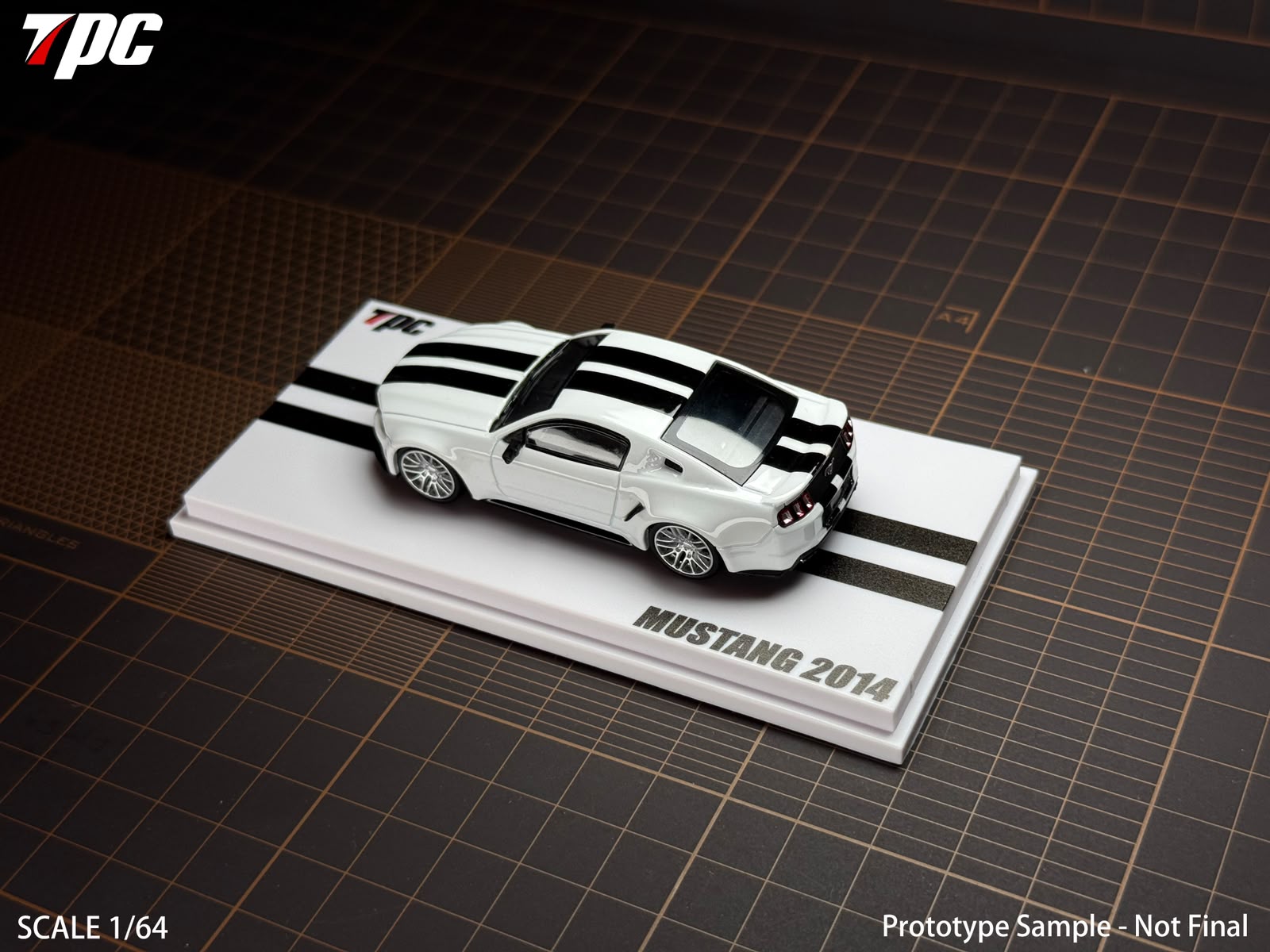 TPC 1/64  Mustang 2014 Diecast model