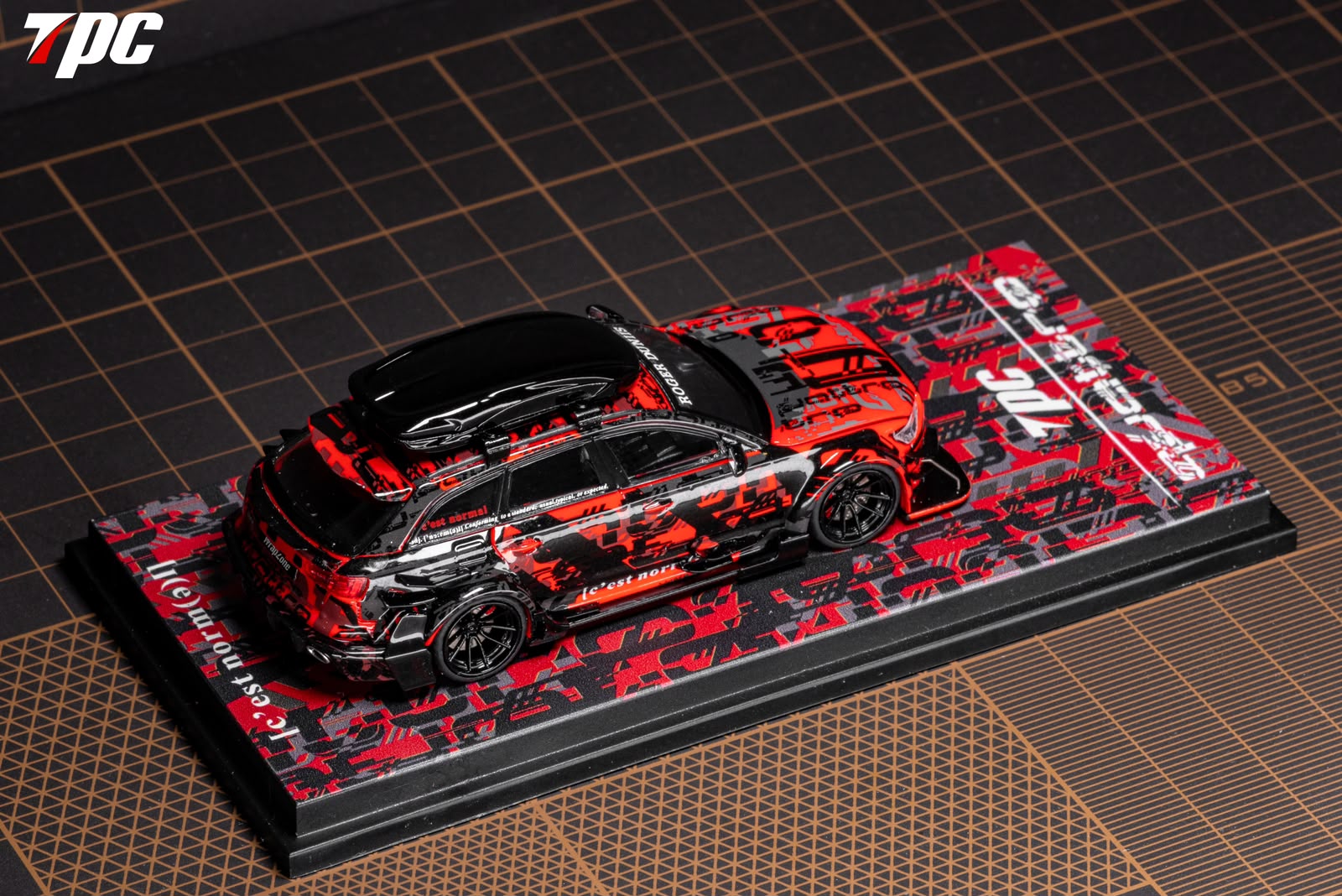 TPC 1/64 Audi RS6 snow version Diecast model
