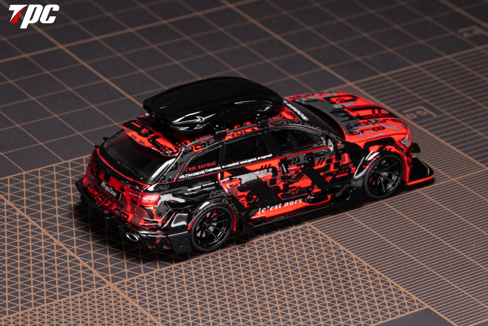 TPC 1/64 Audi RS6 snow version Diecast model