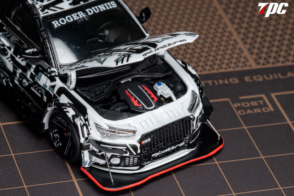 TPC 1/64 Audi RS6 snow version Diecast model