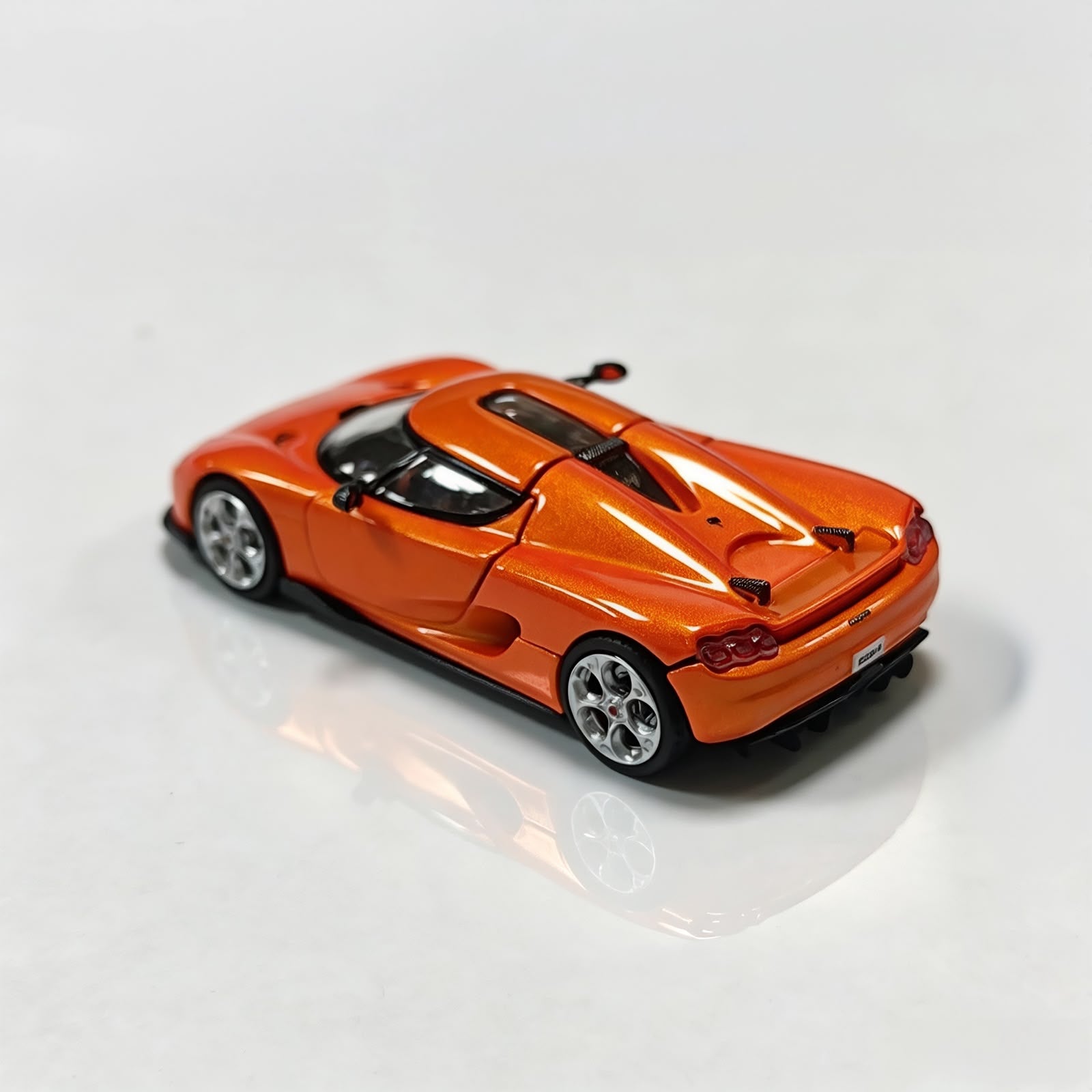 Rhino Model RM 1/64 Koenigsegg CC850
