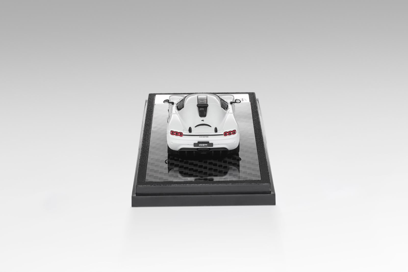 LCD 1/64  Koenigsegg CC850 Diecast Model
