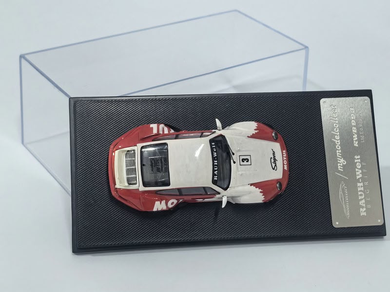 MC 1/64 RWB993 Ducktail Wing Diecast ModeL