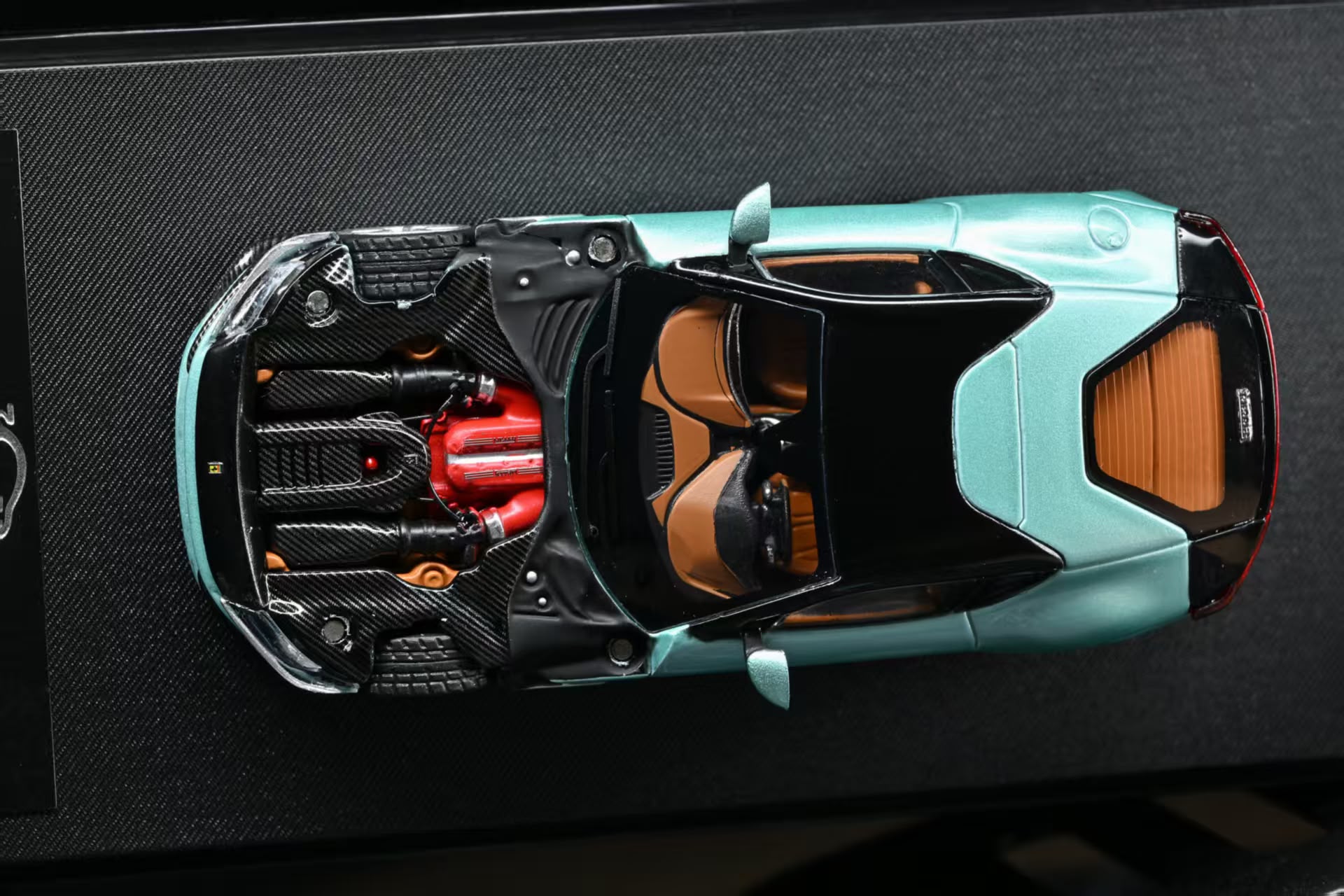 7cm Model 1/64 Supercar 12 cilindri
