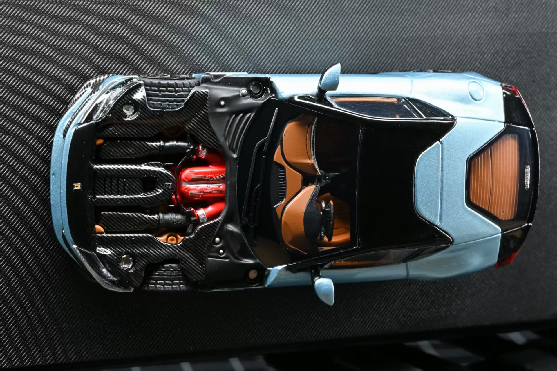 7cm Model 1/64 Supercar 12 cilindri