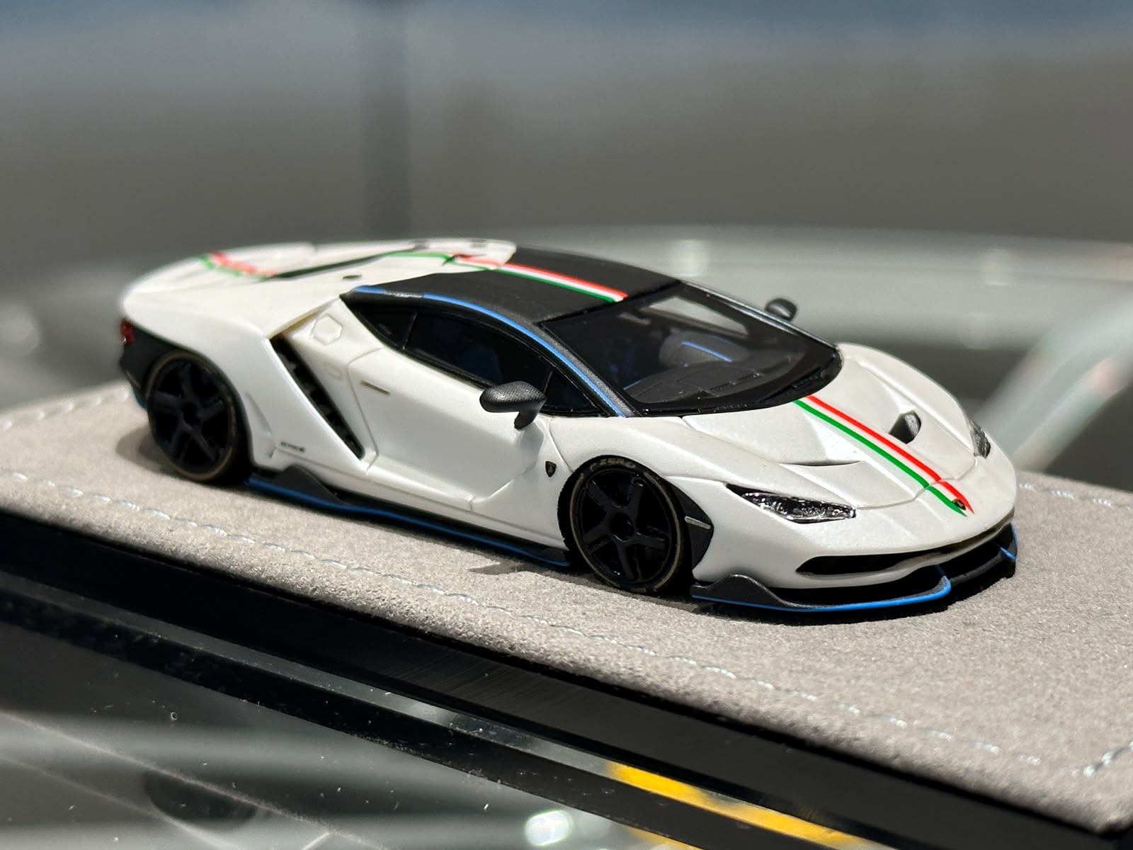 HH Model 1/64 Lamborghini Centenario resin