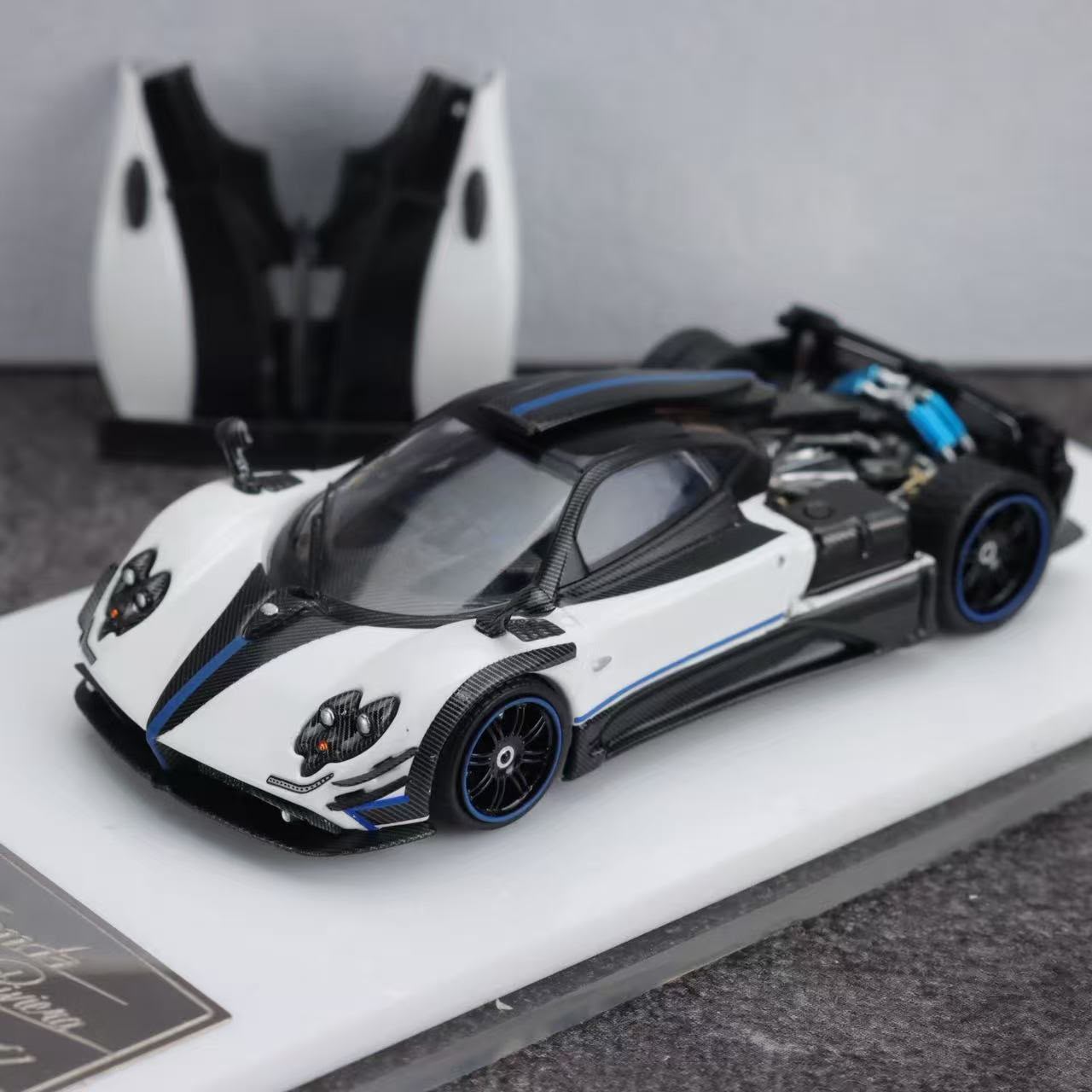 Rhino Model 1:64 Zonda 1 of 1 Zonda Riviera