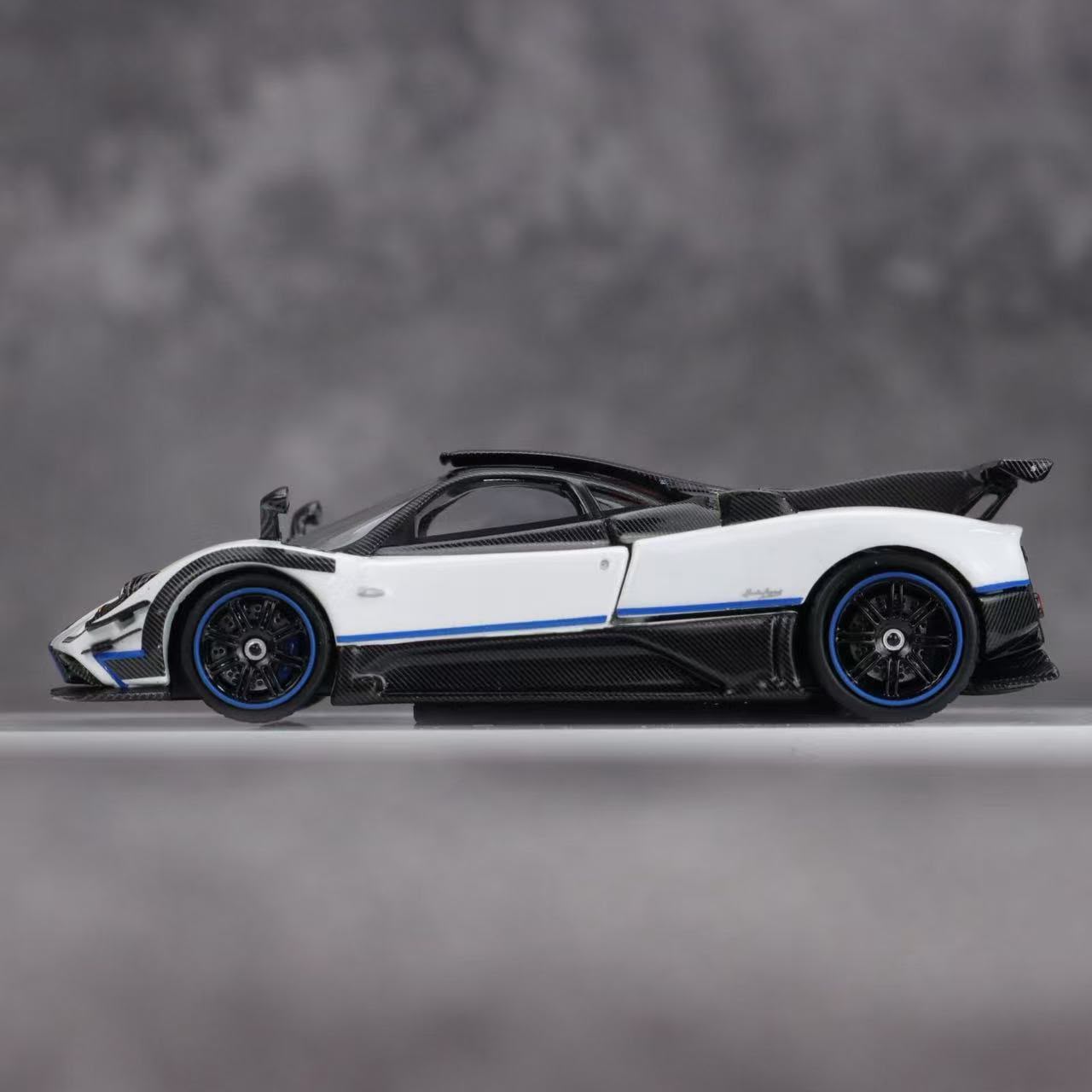 Rhino Model 1:64 Zonda 1 of 1 Zonda Riviera