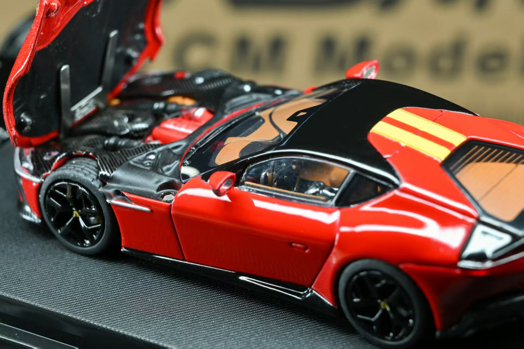 7cm Model 1/64 Supercar 12 cilindri Rosso Corsa/Giallo Modena Racing Livery Stripe