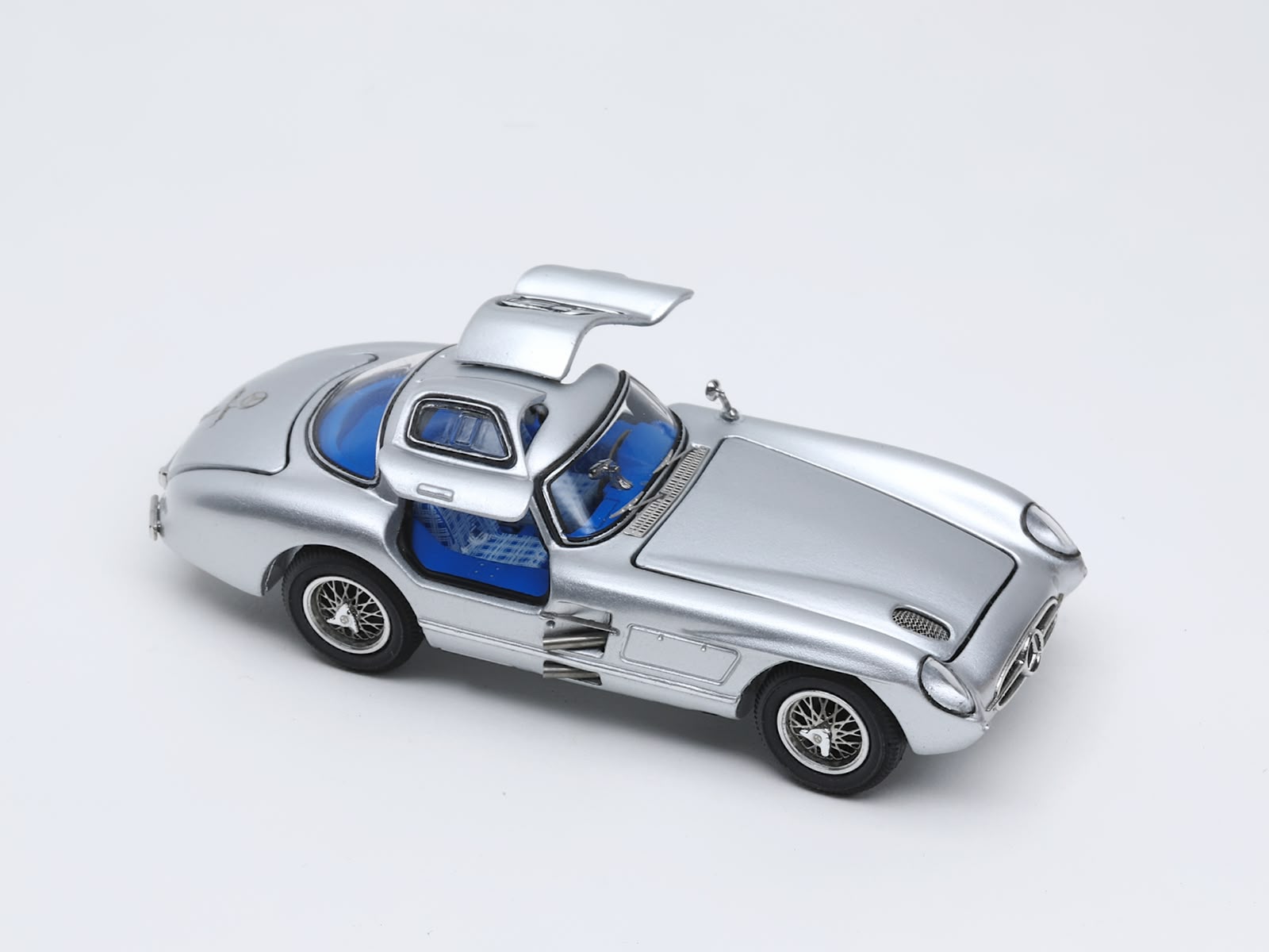 YS 1/64 Mercedes-Benz 300SLR