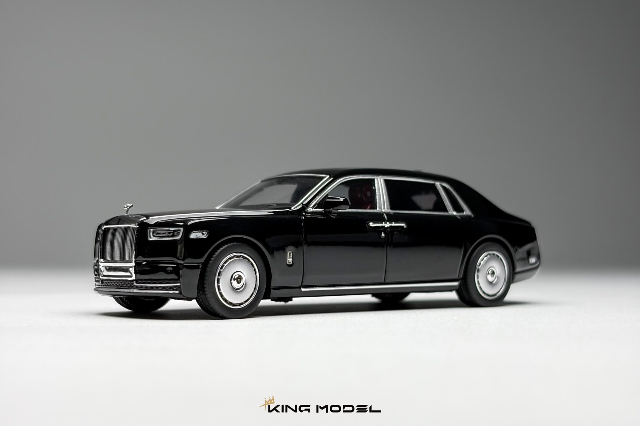 KING MODEL 1:64 Rolls-Royce Phantom VIII Diecast Model.