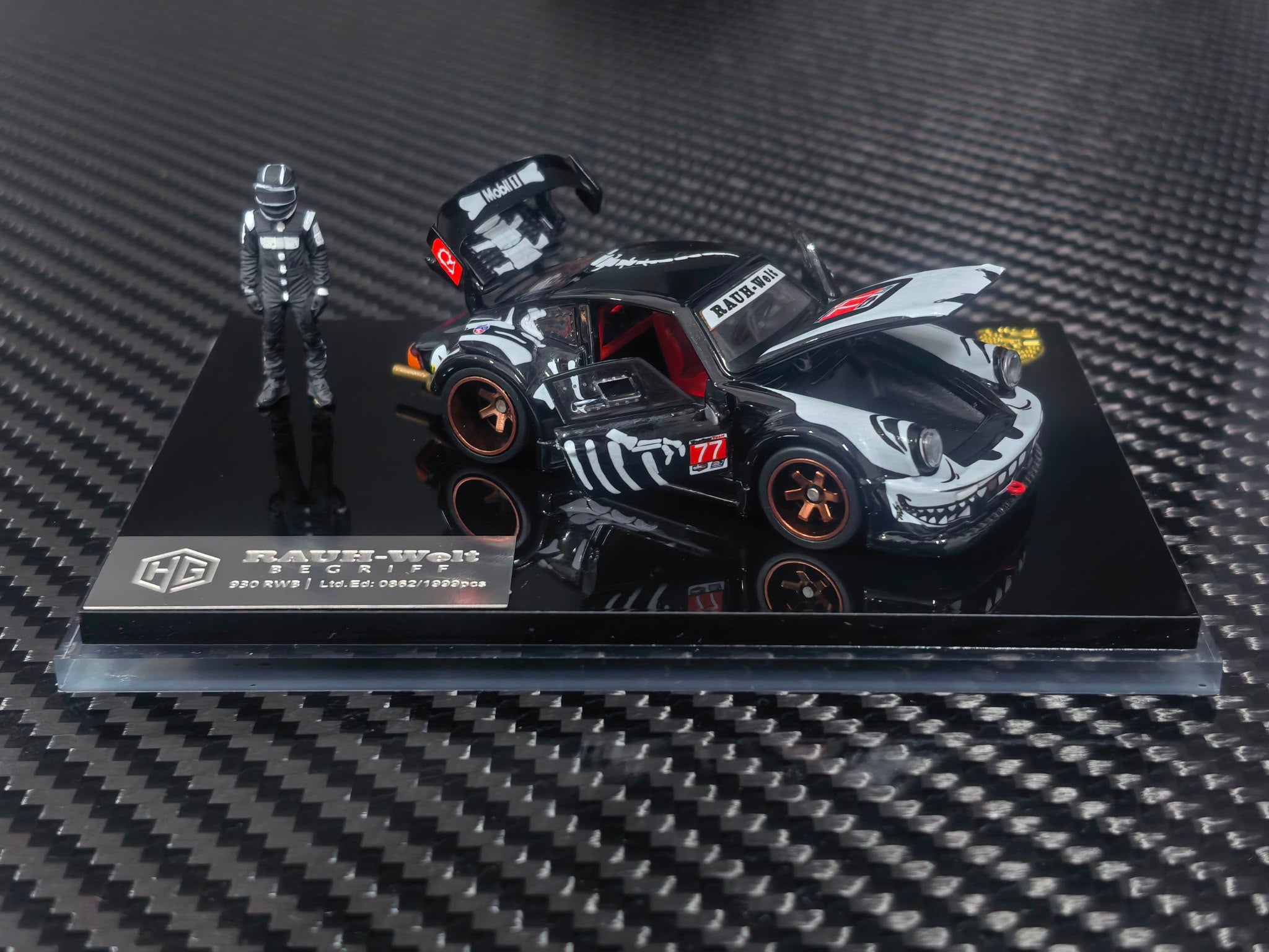 FG Customized Version 1/64 RWB930 Fully Open Diecast Model.