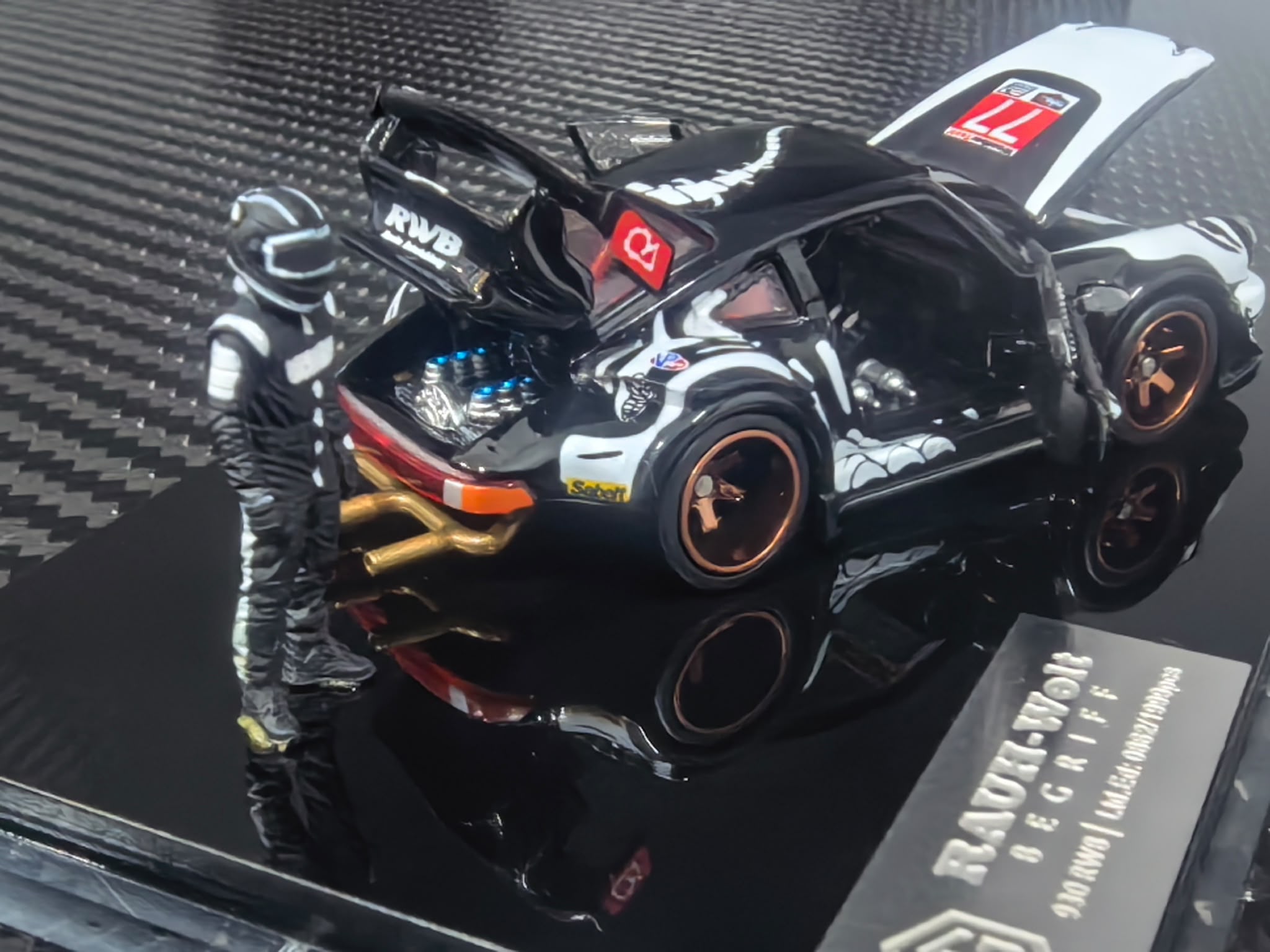 FG Customized Version 1/64 RWB930 Fully Open Diecast Model.