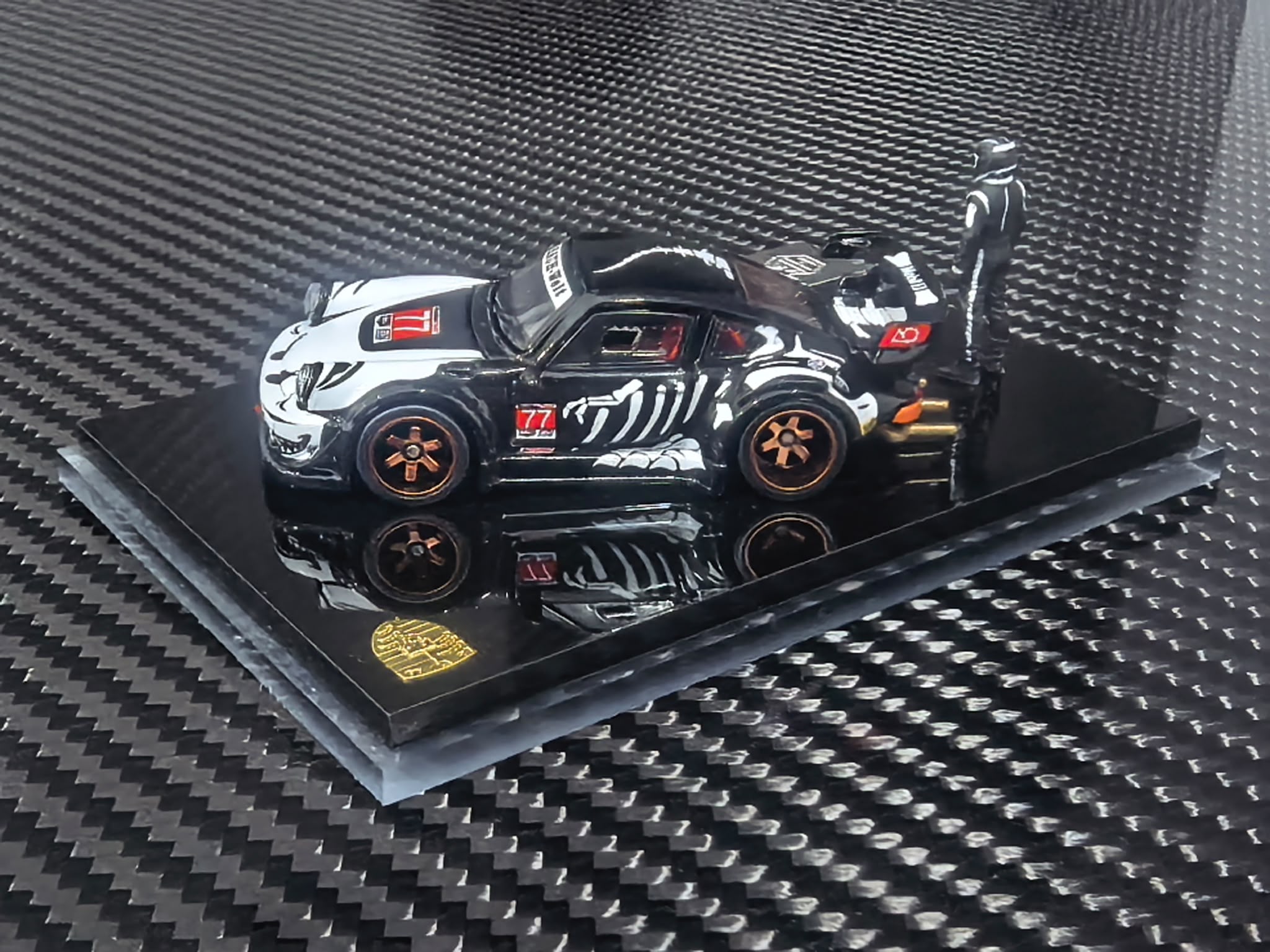 FG Customized Version 1/64 RWB930 Fully Open Diecast Model.