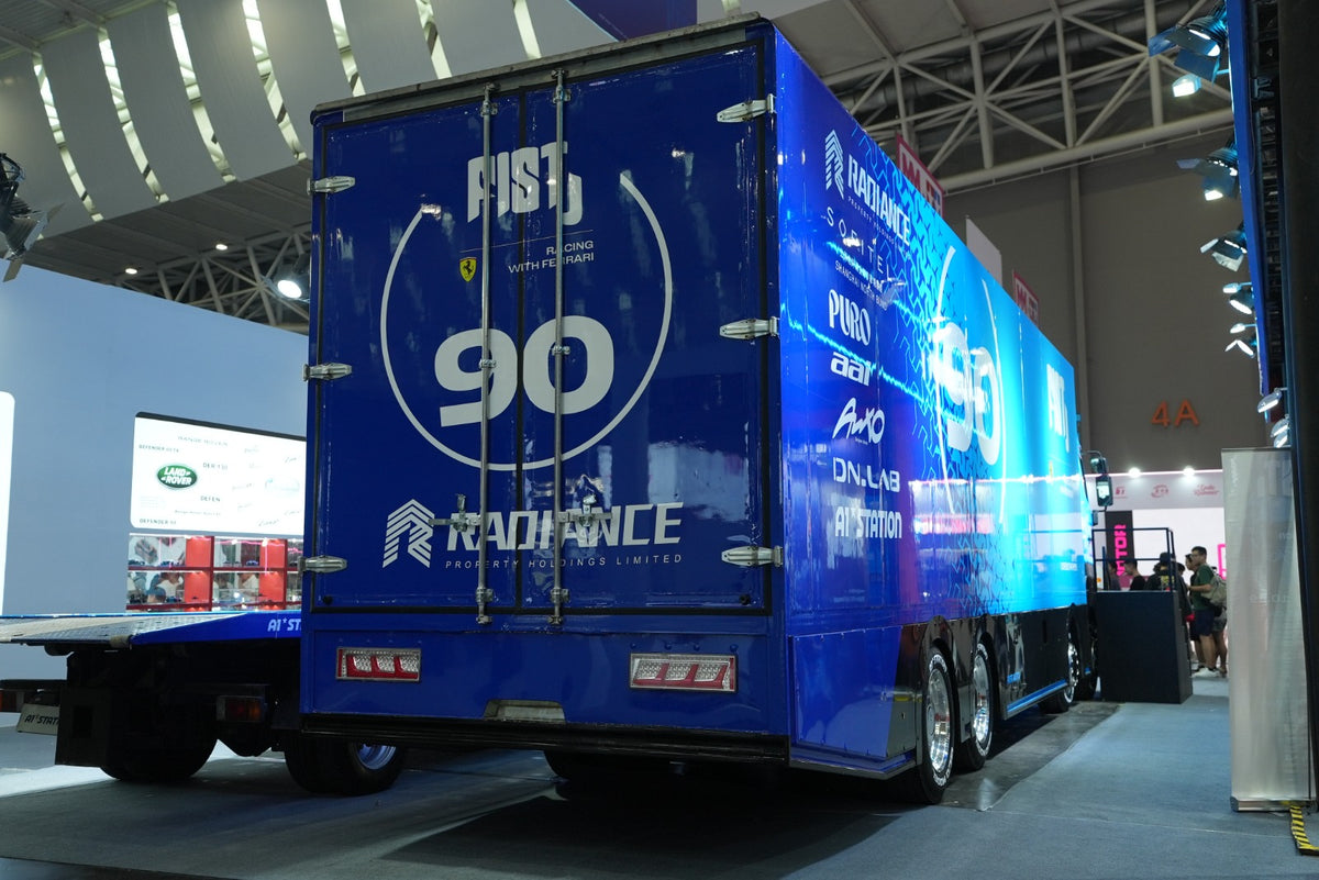 FIST x GCD Model x A1-STATION x Shoom64 FIST | LBWK | Mitsubishi Fuso – Officially Licensed Product
