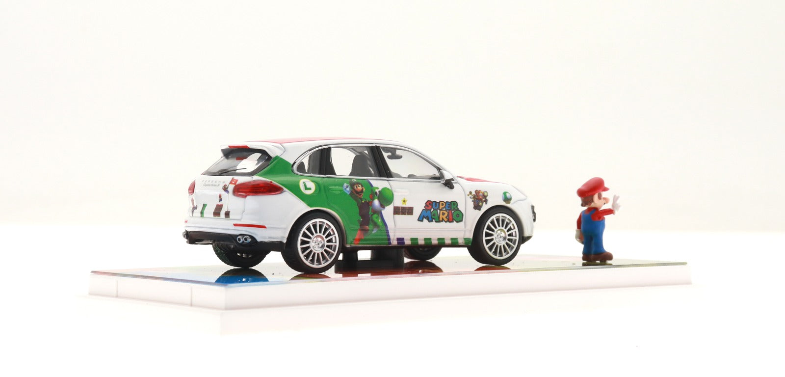 Original 1/64 Porsche Cayenne